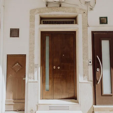 Polignamo - House Prázdninový dům