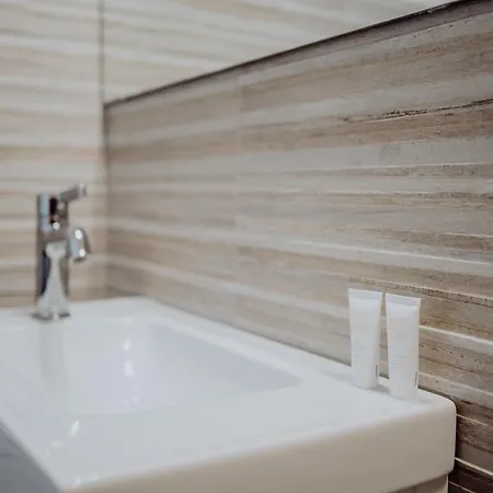 Polignamo - House Дом отдыха *